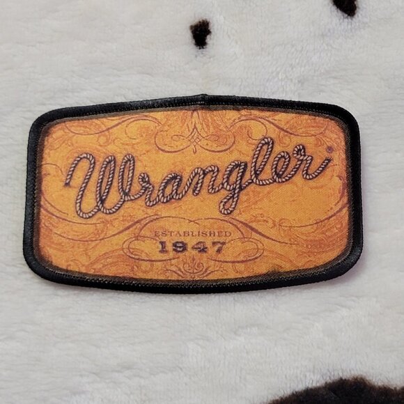 Wrangler DYI Fabric Hat Patch Glue Iron On Sew Custom Hat Patch - Picture 3 of 5